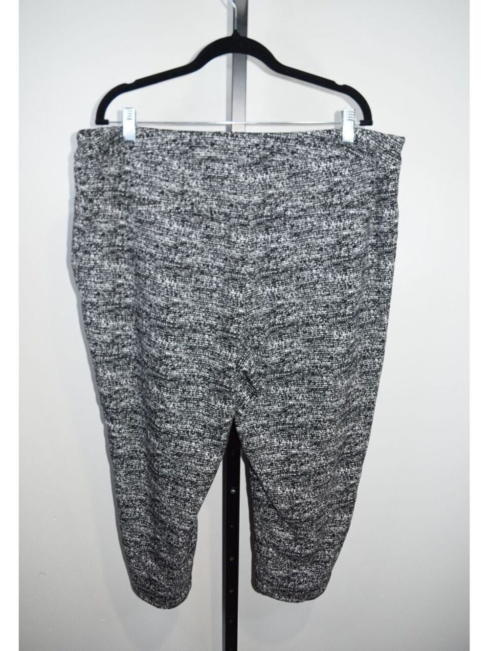 Investments Black White Tweed Print Cropped Pants Size 18W Voronoi Patten